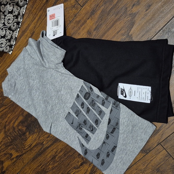 Nike Heather Gray Tee and Black Shorts Combo - Picture 2 of 3